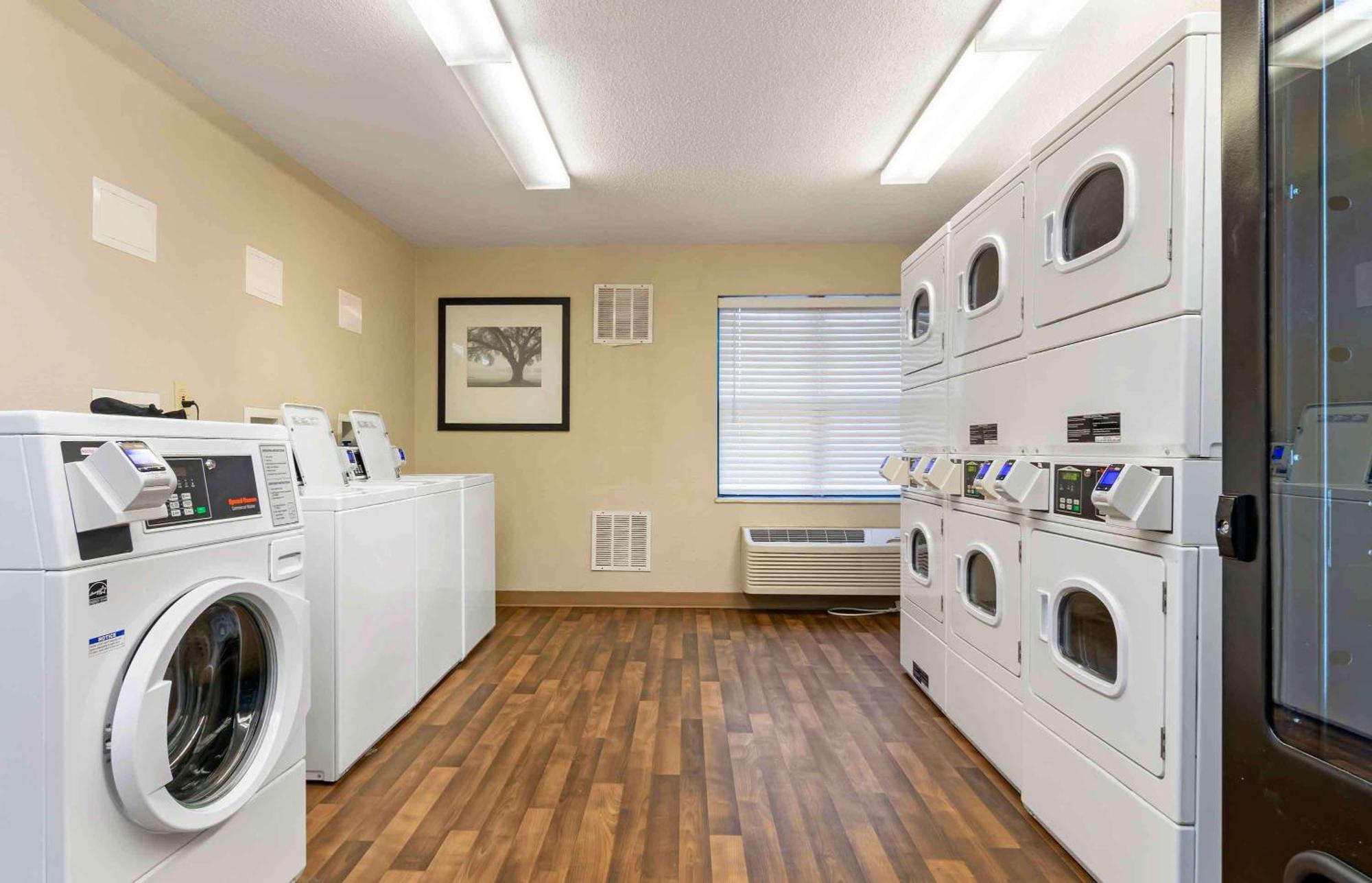 Extended Stay America Suites - Kansas City - Airport Εξωτερικό φωτογραφία